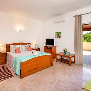 casa-brito-maritenda.hotelaalgarve.com/