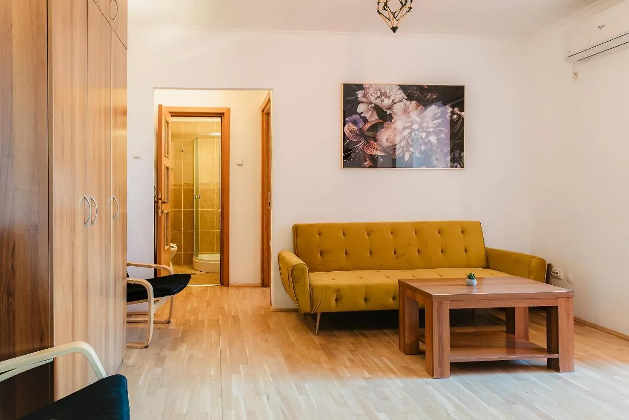 Romanian Athenaeum 1Br Apartment With Amazing View Bucarest